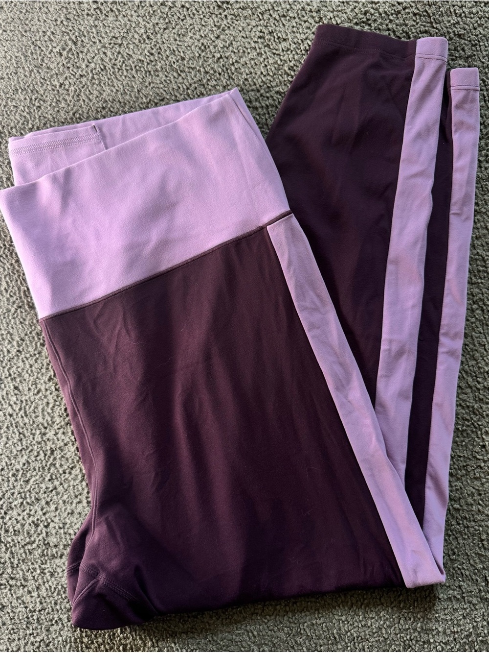 Old Navy Women’s XXL Leggings Plum Purple Mauve EUC 34”x24” Pants Yoga Athletic